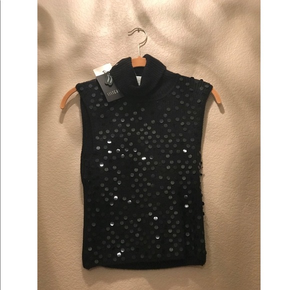 🔥BLACK SEQUINED SLEEVELESS TOP - Picture 2 of 6